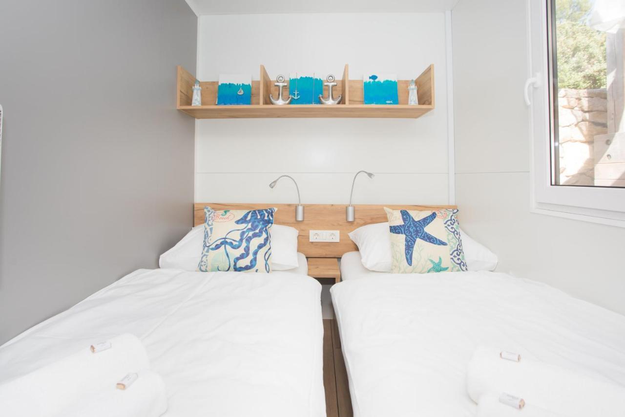 Apartamento Mara'S Coast - Amelia Pakoštane Exterior foto