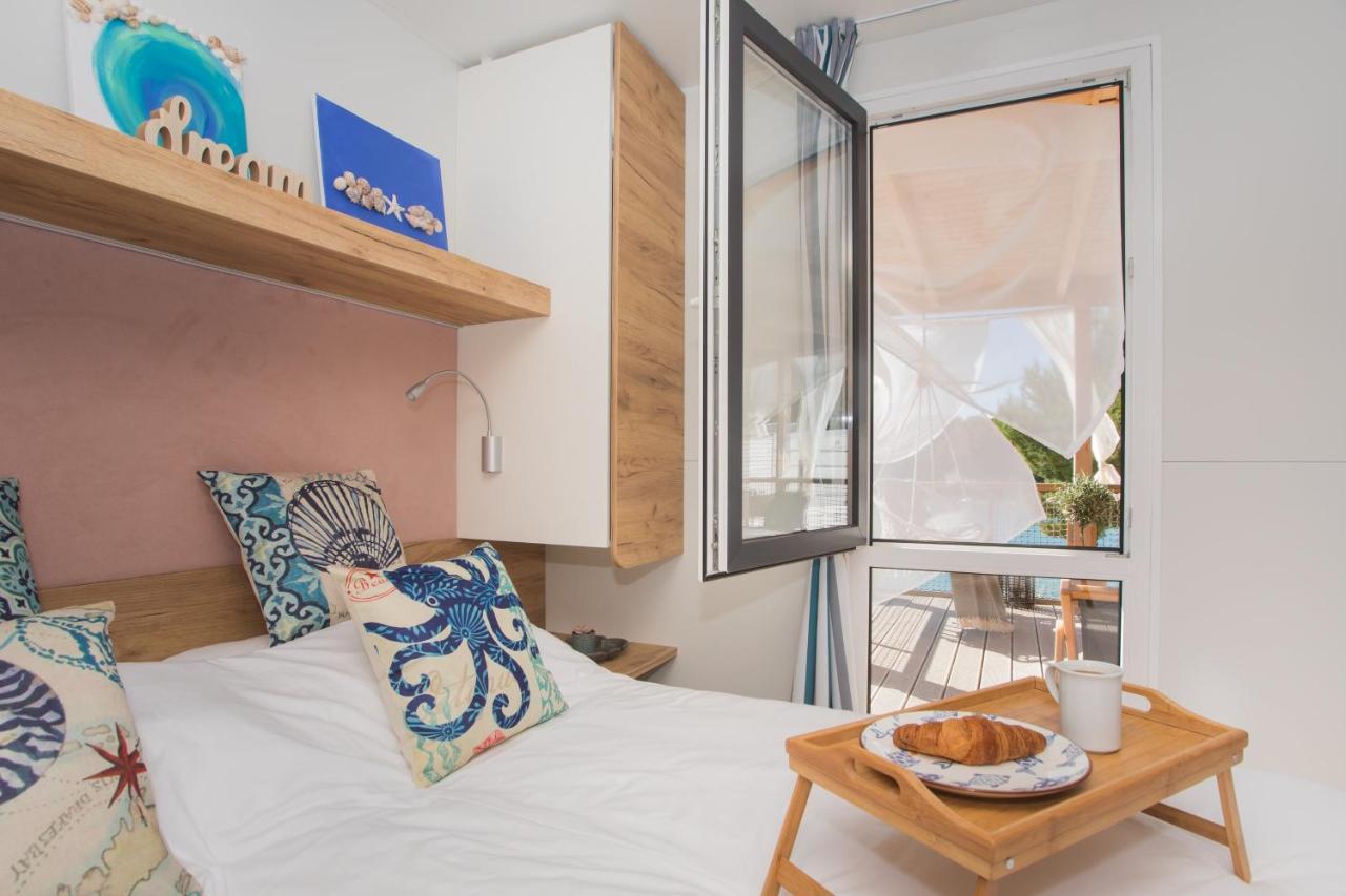 Apartamento Mara'S Coast - Amelia Pakoštane Exterior foto